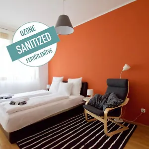 Standard By Hi5 - Kazincy 52 Appartamento