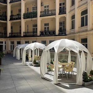 4* فندق Mera