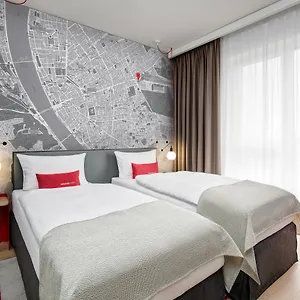 4* فندق Intercityhotel
