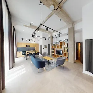 In 10 Apartament