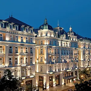 5* Hotel Corinthia